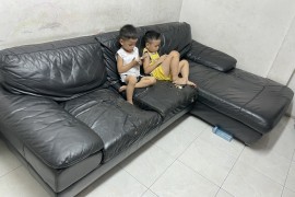 Mẹo giữ sofa luôn như mới dù nhà có trẻ nhỏ