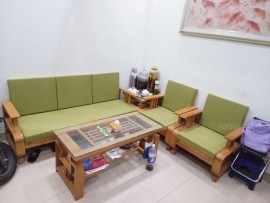 Đệm ghế gỗ xanh Matcha tươi mát cho khách tại An Dương Vương